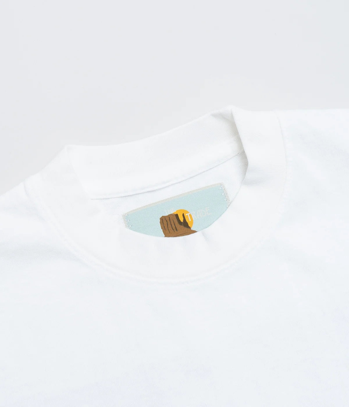 SANTASSÉ "LOGO T-SHIRTS(WHITE)"